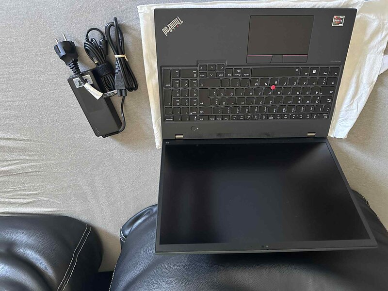Vand ThinkPad T16 Gen2