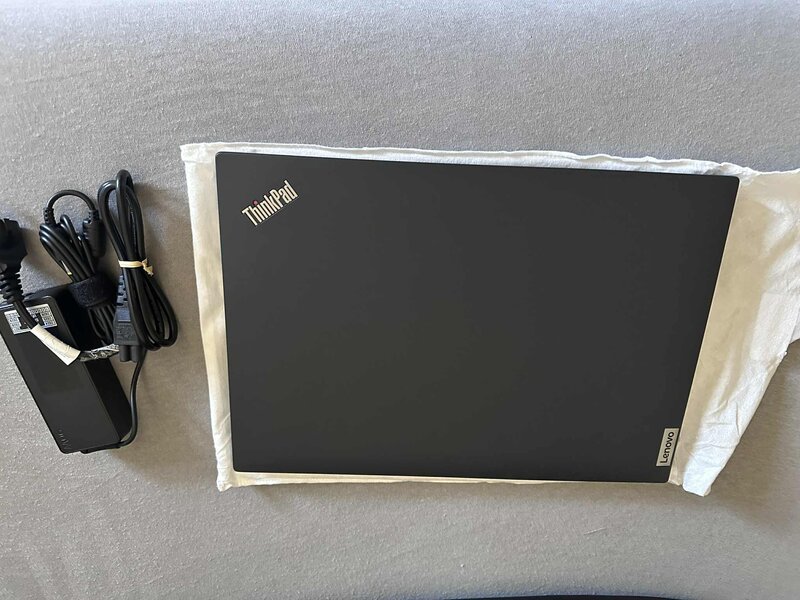 Vand ThinkPad T16 Gen2